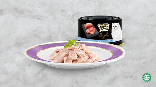 purina fancy feast royale